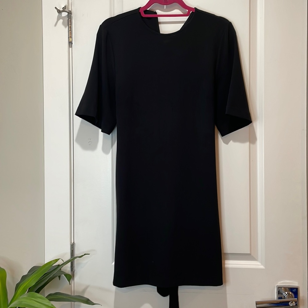 LBD with tie back